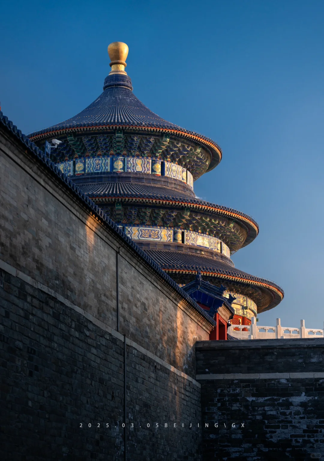 Dawn at Heavenly Forum, Beijing