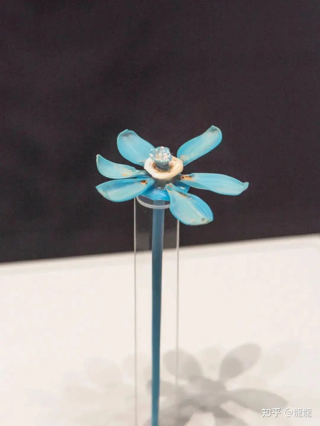 A small Chinese object detail used to discuss material, shape, and close looking